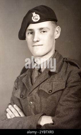 Un Royal Marine nel Royal Marines Band Service, all'inizio degli anni '1950 Foto Stock