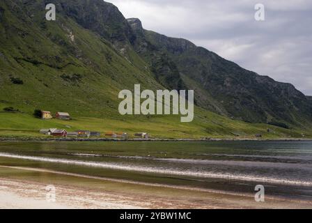 Spiaggia di Refviksanden sull'isola di Vagsoy vicino Maloy Foto Stock