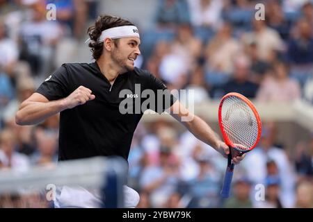 Il tennista Taylor Fritz festeggia gli US Open 2024 Championships, il Billie Jean King Tennis Center, Queens, New York, USA. Foto Stock