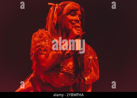 Milano, Italia. 19 ottobre 2024. Melanie Martinez in concerto all'Unipol Forum di Milano, Italia. Crediti: Notizie dal vivo Marco Arici/Alamy Foto Stock