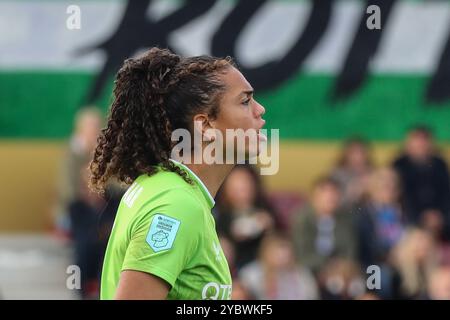 Rotterdam, Paesi Bassi, 20 ottobre 2024: Jacintha Weimar (1 Feyenoord) grida durante la partita di calcio dell'Eredivisie Vrouwen tra il Feyenoord e l'Ajax a Varkenoord a Rotterdam, Paesi Bassi. (Leiting Gao / SPP) Foto Stock