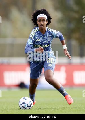 ROTTERDAM - Lily Yohannes di Ajax Women durante l'Azerion Women's Eredivisie match tra Feyenoord e Ajax allo Sportcomplex Varkenoord il 20 ottobre 2024 a Rotterdam, Paesi Bassi. ANP PIETER STAM DE JONGE Foto Stock