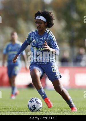 ROTTERDAM - Lily Yohannes di Ajax Women durante l'Azerion Women's Eredivisie match tra Feyenoord e Ajax allo Sportcomplex Varkenoord il 20 ottobre 2024 a Rotterdam, Paesi Bassi. ANP PIETER STAM DE JONGE Foto Stock