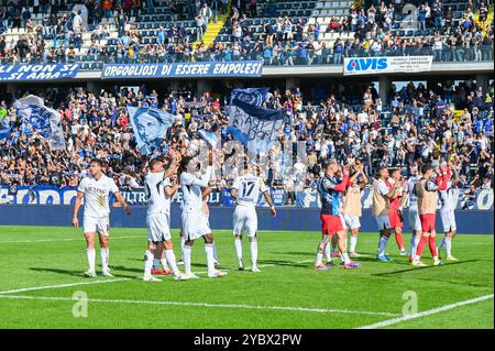 Napoli squadra sotto tifosi dopo la partita durante Empoli FC vs SSC Napoli, partita di serie A italiana a Empoli, 20 ottobre 2024 Foto Stock