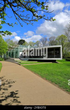 L'edificio Glasshouse a Jephson Gardens, Leamington Spa Town, Warwickshire, Inghilterra, Regno Unito Foto Stock