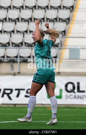 Linkoping, Svezia. 20 ottobre 2024. Bilborsen Arena, Linkoping, Svezia, 20 ottobre 2024: Hlin Eiriksdottir (11 Kristianstad) celebra il gol durante la partita nella Lega svedese OBOS Damallsvenskan il 20 ottobre 2024 tra Linkoping FC e Kristianstads DFF alla Bilborsen Arena di Linkoping, Svezia (Peter Sonander/SPP) credito: SPP Sport Press Photo. /Alamy Live News Foto Stock