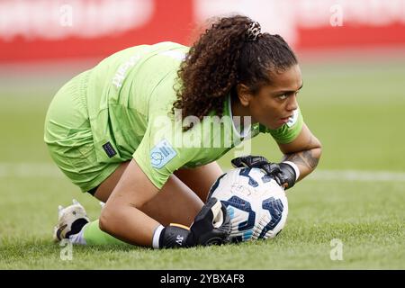 ROTTERDAM - portiere del Feyenoord V1 Jacintha Weimar durante l'Azerion Women's Eredivisie match tra Feyenoord e Ajax allo Sportcomplex Varkenoord il 20 ottobre 2024 a Rotterdam, Paesi Bassi. ANP PIETER STAM DE JONGE Foto Stock