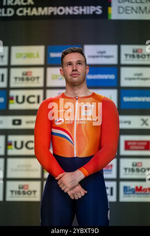 Ballerup, Danimarca. 20 ottobre 2024. BALLERUP, DANIMARCA - 20 OTTOBRE: Harrie Lavreysen dei Paesi Bassi durante il 5° giorno dei Campionati del mondo di Tissot UCI Track 2024 alla Ballerup Super Arena il 20 ottobre 2024 a Ballerup, Danimarca. (Foto di Arne Mill/Agenzia BSR) credito: Agenzia BSR/Alamy Live News Foto Stock