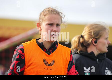 Rotterdam, Paesi Bassi. 20 ottobre 2024. Rotterdam, Paesi Bassi, 20 ottobre 2024: Jarne Teulings (7 Feyenoord) guarda durante la partita di calcio Eredivisie Vrouwen tra Feyenoord e Ajax a Varkenoord a Rotterdam, Paesi Bassi. (Leiting Gao/SPP) credito: SPP Sport Press Photo. /Alamy Live News Foto Stock