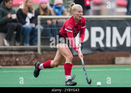 Mannheim, Germania. 20 ottobre 2024. Marie Fischer (TSVMH, 30), AM Ball, Freisteller, Ganzkörper, Einzelbild, Einzelfoto, Aktion, Action, 20.10.2024, Mannheim (Deutschland), hockey, 1. Bundesliga, Damen, TSV Mannheim - Mannheimer HC/dpa/Alamy Live News Foto Stock