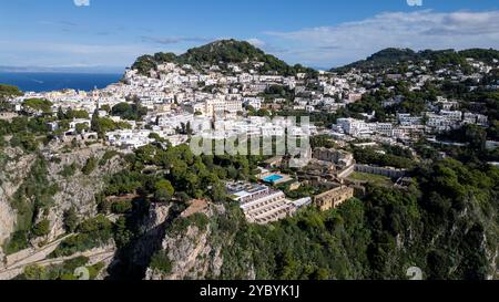 Veduta aerea dell'isola di Capri con drone Foto Stock