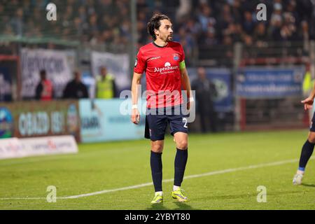 Unterhaching, Deutschland. 20 ottobre 2024. Markus Schwabl (SpVgg Unterhaching, 23). SpVgg Unterhaching vs. TSV 1860 Muenchen, Fussball, 3. Liga, 10 anni. Spieltag, Saison 2024/2025, 20.10.2024, LE NORMATIVE DFL VIETANO QUALSIASI USO DI FOTOGRAFIE COME SEQUENZE DI IMMAGINI, foto: Eibner-Pressefoto/Jenni Maul Credit: dpa/Alamy Live News Foto Stock