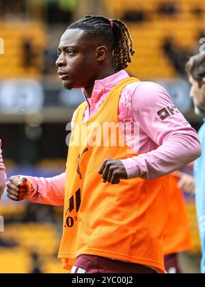 Wolverhampton, Regno Unito. 20 ottobre 2024. Wolverhampton, Inghilterra, 20 ottobre 2024: Jeremy Doku (11 Man City) si riscalda durante la partita di calcio di Premier League tra Wolverhampton Wanderers e Manchester City allo stadio Molineux di Wolverhampton, Inghilterra (Natalie Mincher/SPP) credito: SPP Sport Press Photo. /Alamy Live News Foto Stock