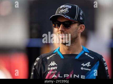 Austin, Stati Uniti. 20 ottobre 2024. Il pilota alpino BWT Pierre Gasly (10) arriva dalla torre di Austin, Texas, per il Gran Premio di Formula 1 Pirelli, il 20 ottobre 2024. (Foto di: Stephanie Tacy/Sipa USA) credito: SIPA USA/Alamy Live News Foto Stock