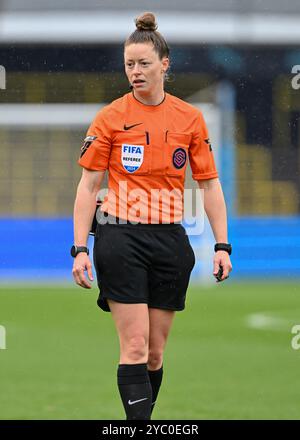 Manchester, Regno Unito. 20 ottobre 2024. Arbitro Kirsty Dowle durante la partita di Barclays Women's Super League Manchester City Women vs Aston Villa Women al Joie Stadium di Manchester, Regno Unito, 20 ottobre 2024 (foto di Cody Froggatt/News Images) a Manchester, Regno Unito il 20/10/2024. (Foto di Cody Froggatt/News Images/Sipa USA) credito: SIPA USA/Alamy Live News Foto Stock