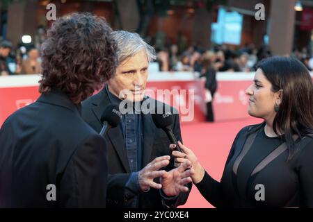 Roma, Italia - 18 ottobre 2024: Viggo Mortensen partecipa al Red carpet "The Dead Don't Hurt" durante il 19° Festival del Cinema di Roma all'Auditorium Parco della musica. Foto Stock