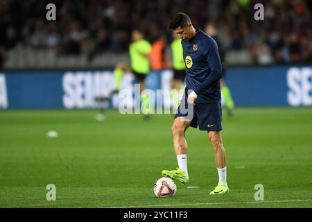 Barcellona, ESP. 20 ottobre 2024. FC BARCELONA VS SEVILLA FC. 20 ottobre 2024 Robert Lewandowski (9) del FC Barcelona prima della partita tra FC Barcelona e Sevilla FC corrispondente al decimo giorno di la Liga EA Sports allo Stadio Olimpico Lluis Companys di Montjuic a Barcellona, Spagna. Crediti: Rosdemora/Alamy Live News Foto Stock