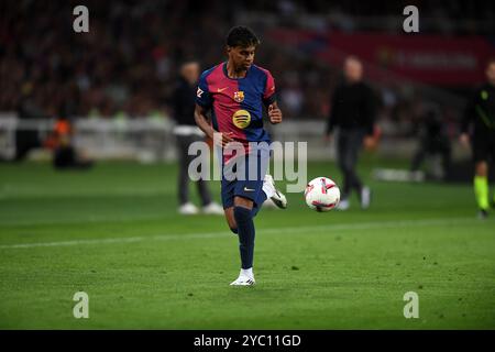 Barcellona, ESP. 20 ottobre 2024. FC BARCELONA VS SEVILLA FC. 20 ottobre 2024 Lamine Yamal (19) del FC Barcelona durante la partita tra FC Barcelona e Sevilla FC corrispondente al decimo giorno di la Liga EA Sports allo Stadio Olimpico Lluis Companys di Montjuic a Barcellona, Spagna. Crediti: Rosdemora/Alamy Live News Foto Stock