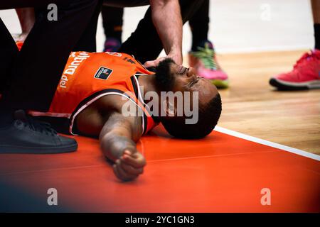 Valencia, Spagna. 20 ottobre 2024. Jean Montero di Valencia basket in azione durante la Liga Endesa Regular Season Round 4 a Pabellon Furente San Luis. Punteggio finale; Valencia Basket 89:88 Morabanc Andorra credito: SOPA Images Limited/Alamy Live News Foto Stock