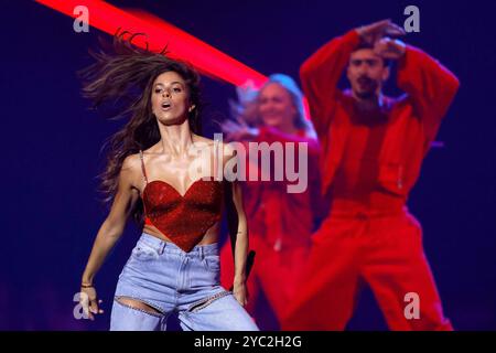 Sängerin Vanessa mai bei der Aufzeichnung der Schlagershow Schlagerbooom 2024 - Alles funkelt Alles glitzert in der Westfalenhalle Dortmund. Dortmund, 19.10.2024 NRW Deutschland *** la cantante Vanessa mai alla registrazione dello spettacolo pop Schlagerbooom 2024 Alles funkelt Alles glitzert nella Westfalenhalle Dortmund Dortmund, 19 10 2024 NRW Germania Copyright: XChristophxHardtx Foto Stock