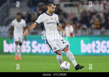 Roma, Lazio. 20 ottobre 2024. Henrikh Mkhitaryan dell'Inter durante la partita di serie A tra Roma e Inter allo stadio Olimpico, Italia, 20 ottobre 2024. Credito: massimo insabato/Alamy Live News Foto Stock