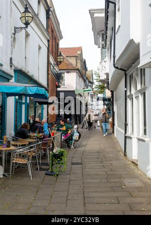 Stretta via medievale nel centro della città, Dial Lane, Ipswich, Suffolk, Inghilterra, REGNO UNITO Foto Stock