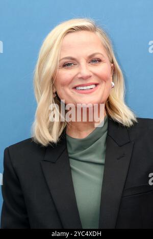 20 ottobre 2024 ca. Amy Poehler all'arrivo per il Newport Beach Film Festival Honors 2024? Programma, Balboa Bay Resort, Newport Beach, CALIFORNIA, 20 ottobre, 2024. crediti: Priscilla Grant/Everett Collection/Alamy Live News Foto Stock