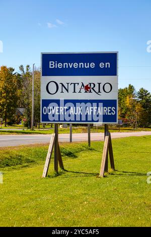 Benvenuto al cartello stradale Ontario Open for Business in francese. Foto Stock