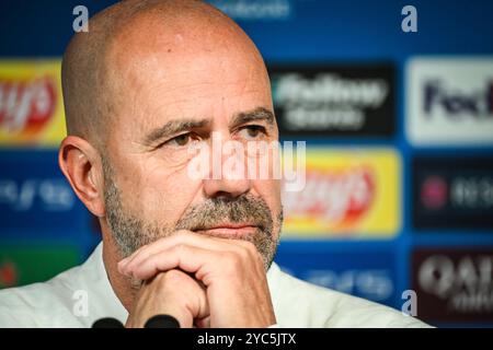 Parigi, Francia. 21 ottobre 2024. Peter BOSZ del PSV Eindhoven durante la conferenza stampa del PSV Eindhoven in vista della partita di calcio della UEFA Champions League tra Paris Saint-Germain e PSV Eindhoven il 21 ottobre 2024 allo stadio Parc des Princes di Parigi, Francia - foto Matthieu Mirville/DPPI credito: DPPI Media/Alamy Live News Foto Stock