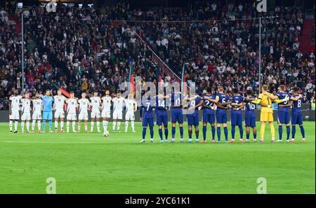 Teamphoto DFB in commemorazione per Dieter Burdenski e Johan Neeskens Nico Schlotterbeck, DFB 15 Jamie Leweling, DFB 7 Tim Kleindienst, DFB 9 Antonio Rüdiger, DFB 2 Oliver Baumann, DFB 1, Aleksadar Pavlovic, DFB 16 Maximilian Mittelstädt, DFB 18 Angelo Stiller, DFB 19 Serge Gnabry, 2024 GERMANIA 2024/2025 FB 14, GERMANIA, GERMANIA, FB 14 14 febbraio 1-0 2024. Fotografo: Peter Schatz Foto Stock