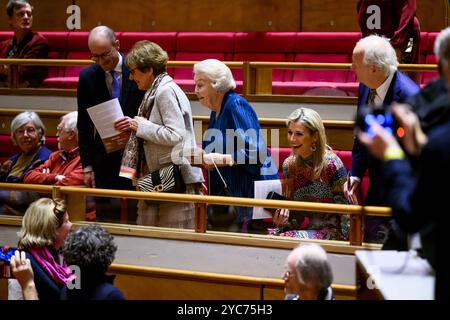 UTRECHT, Paesi Bassi, 2024-10-21 20:15:08 UTRECHT, 21-10-2024, TivoliVredenburgQueen Maxima e Princess Beatrix durante il concerto di anniversario di Ton Koopman, fondatore dell'Amsterdam Baroque Orchestra & Choir. FOTO: NLBeeld/Patrick van Emst credito: NL Beeld / Patrick van Emst credito: NL Beeld/Alamy Live News Foto Stock