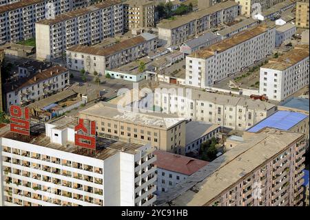 08.08.2012, Pyongyang, Corea del Nord, Asia, Una vista del centro di Pyongyang dalla Torre Juche. L'architettura degli edifici nordcoreani è semplice Foto Stock