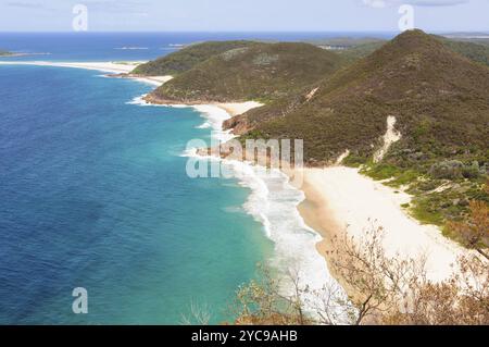 Zenith Beach, Wreck Beach B e Box Beach dal Tomaree Mountain Lookout, Shoal Bay, NSW, Australia, Oceania Foto Stock