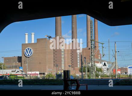 Centrale elettrica VW, Museo della Scienza Phaeno, Wolfsburg, bassa Sassonia, Germania, VW-Kraftwerk, Wissenschaftsmuseum Phaeno, Niedersachsen, Deutschland Foto Stock