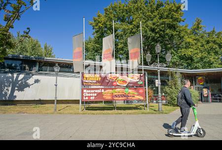 Snack bar Burger King, Berlin Pavilion, Straße des 17. Juni corner Klopstockstraße, Tiergarten, Mitte, Berlino, Germania, Burger King Imbiss, Berlin-Pav Foto Stock