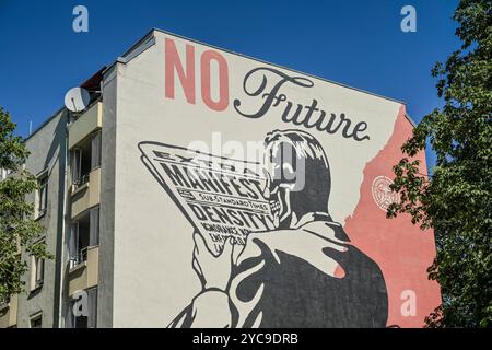"Murale con titolo ''NO future'' di Shepard Fairey alias Obey Giant, Schwerinstraße, Schöneberg, Tempelhof-Schöneberg, Berlino, Germania, Wandbild, murale Foto Stock