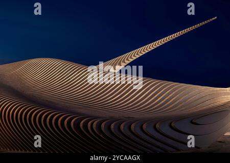 ATHAR, Un monumento per le donne del Bahrein, simbolo di profondo rispetto. Manama Corniche. Foto Stock