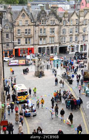 Bow Well è una reliquia del XVII secolo che un tempo forniva acqua alla gente del posto e ai viaggiatori. Si trova a Grassmarket, Edimburgo, Scozia. Foto Stock