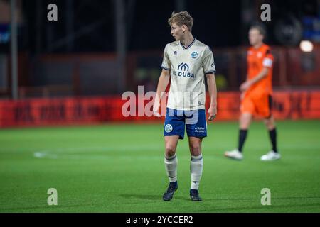 Volendam, Paesi Bassi. 22 ottobre 2024. VOLENDAM, PAESI BASSI - 22 OTTOBRE: Nick de Groot del FC Den Bosch guarda durante l'incontro olandese Keuken Kampioen Divisie tra FC Volendam e FC Den Bosch al Kras Stadion il 22 ottobre 2024 a Volendam, Paesi Bassi. (Foto di Jan Mulder/Orange Pictures) credito: Orange Pics BV/Alamy Live News Foto Stock