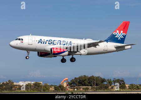 Air Serbia Airbus A319-131 (REG: YU-APC) in arrivo da Belgrado. Foto Stock