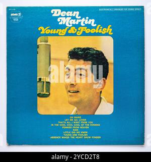 Copertina LP della compilation Young & Foolish di Dean Martin, pubblicata nel 1969 Foto Stock