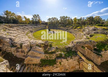 Anfiteatro romano, il Parco Archeologico della Neapolis, Siracusa, Sicilia, Italia Foto Stock