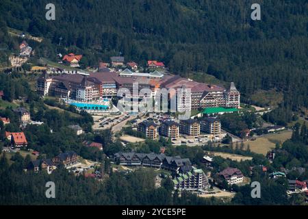 Luxury Mountain Hotel Resort Karpacz, Polonia Vista aerea dei Monti Karkonosze polacchi Foto Stock