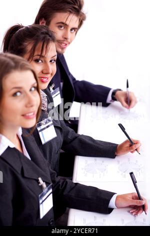 Primo piano della attraente donna d'affari con un collega Foto Stock
