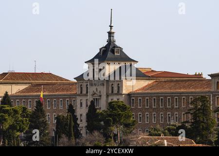 Toledo, Spagna, 19 febbraio 2023: Toledo Infantry Academy. È un centro di addestramento militare dell'esercito spagnolo situato nella città di Toledo, in Europa Foto Stock