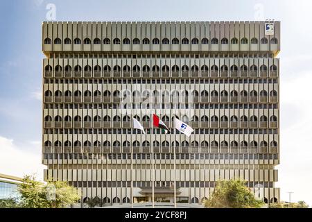 Abu Dhabi National Oil Company Building, ADNOC, grattacieli, Abu Dhabi, Emirati Arabi Uniti, Asia Foto Stock