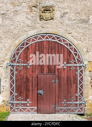 Germania, Turingia, la veste Heldburg era un alto castello medievale in cima alla collina che fu ricostruito come castello in stile rinascimentale nel XVI secolo; la veste è sede del Museo tedesco del castello, aperto nel settembre 2016 Foto Stock