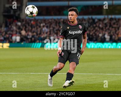 Birmingham, Regno Unito. 22 ottobre 2024. Dan Ndoye di Bologna durante la partita di UEFA Champions League a Villa Park, Birmingham. Il credito per immagini dovrebbe essere: Andrew Yates/Sportimage Credit: Sportimage Ltd/Alamy Live News Foto Stock