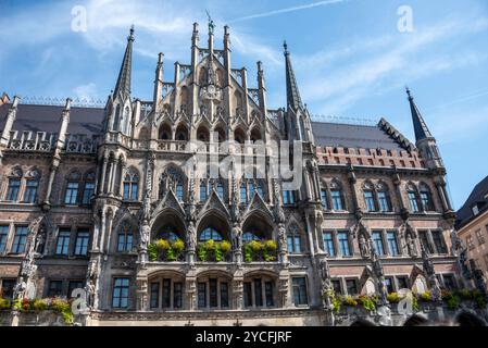 Nuovo municipio su Marienplatz, neogotico, Monaco, Baviera, Germania Foto Stock