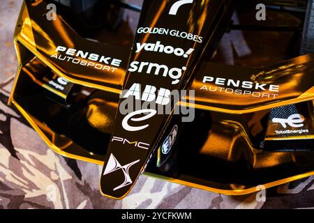 Parigi, Francia. 16 ottobre 2024. DS e-TENSE FE25, dettagli durante il lancio della DS e-Tense FE25 per il Campionato del mondo di Formula e ABB FIA 2024-25 all'Hotel Plaza Athénée il 16 ottobre, a Parigi, Francia - foto Julien Delfosse/DPPI Credit: DPPI Media/Alamy Live News Foto Stock